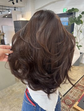 メリー オオサカ(Merly Osaka) バタフライカット