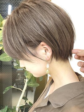 ラフ 新宿(Laff) 似合わせカット20代30代40代50代くびれショート丸みショートボブ