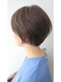 丸みショートボブ/ミルクティーグレージュ/ブリーチなし
