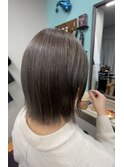 グレージュ+ボブ