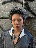ツーブロック襟足ありスパイキーショート
