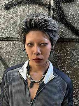 アッシュ 高幡不動店(Ash) ツーブロック襟足ありスパイキーショート