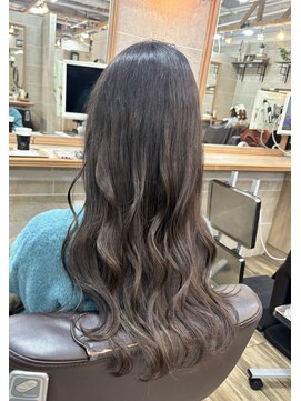 ティンク 横浜(Tink) ブリーチなしナチュラルグレージュグラデーションTink横浜fuku