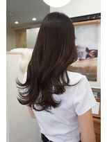 ムク(Muku) 赤みを抑えた上品な透け感グレージュ◎