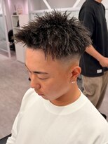 ルースト 心斎橋店(ROOST) 刈り上げセンターパート/波巻きツイストスパイラル/心斎橋