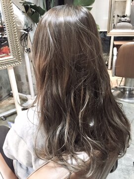 サロンドミルク 原宿(salon de MiLK) シースルーハイライト×ミルフィーユグレージュ