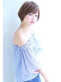 ローライトアッシュブラウン大人かわいい小顔ワンサイドショート