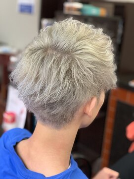 メンズ美容室 タカミ ハイトーンマッシュ