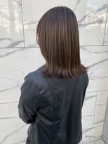 ブリス(VLISS)&nbsp;アッシュブラウン&鎖骨外ハネ