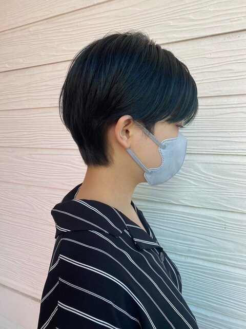 艶髪シンプルショート/エメラルドブラック