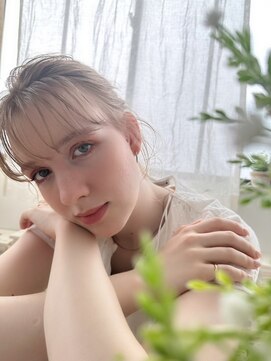 ナビバイケンジ(NaVI by KENJE) 透明感!ペールベージュカラー♪