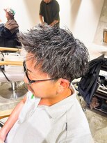 リコラックスビー(LICO LUXBE)&nbsp;束感ショートシルバーアッシュスパイキーショート