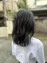 ジウ 上通り(JIU)&nbsp;20代30代小顔ゆるふわショートダークアッシュ