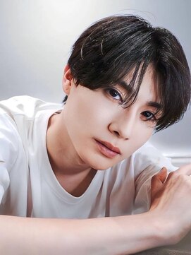 ブリーチ 赤羽店(BLEACHi) 【BLEACHi】セクシーセンターパート【numberA.×BLEACHi】