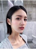 イメチェン前髪なしタイト耳掛けボブ/外ハネ/ブルーブラック
