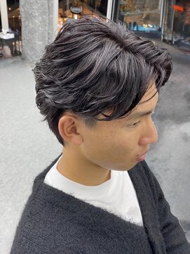 デュー 栄(DEW) 【DEW】フェザーパーマ/カルマパーマ/センターパート