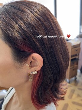 ヴァネッサ VANESSA ウルフカット×インナーカラー◎高橋美穂