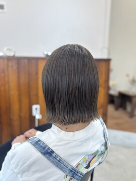 ロッカ(Rocca.) 切りっぱなしボブ