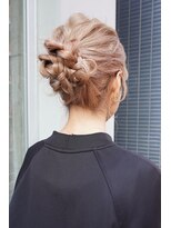 シィーム(cime) ヘアセット まとめ髪