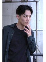 ブークル(boucle) 短めセンターパート 刈り上げセンターパート