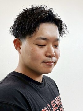 シルフィ(sylph) スパイラルパーマ＿ボトムは刈上げてメリハリのあるスタイル◎