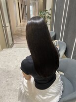 シュヴーブリヤン(cheveux brillants)&nbsp;「再現性100%の艶髪」縮毛矯正を当てると髪が硬くなりそう