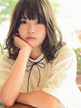 キアラ(Kchiara) 大人カジュアル×透明感ベージュ【kchiara川野直人】