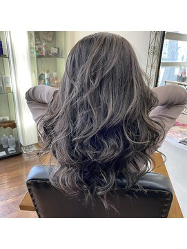 リズ オブ ヘアー(Lis of hair) コントラストハイライト☆グレージュ