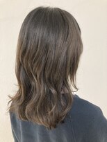 アングゥ ウル(ungu ul)&nbsp;グレージュカラー