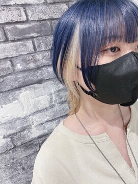 リアイス(Re:ICE) ブルーシルバーホワイトインナーカラーショートウルフマッシュ