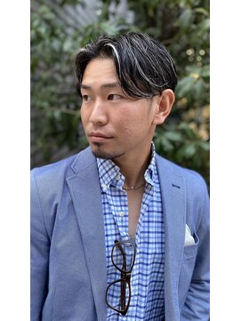 ドルクス 日本橋(Dorcus) ホワイトメッシュ　センターパート　メンズハイライト