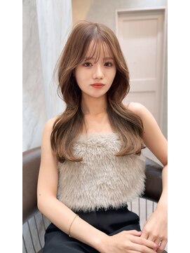 ロンド レア 天神大名店(Lond Le’a) ホワイトブロンド/外ハネボブ /ワイドバング/ブルーブラック