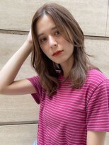 ヴィヴィ(VIVIE)&nbsp;大人小顔レイヤーくびれヘア艶髪アプリコットオレンジハイライト