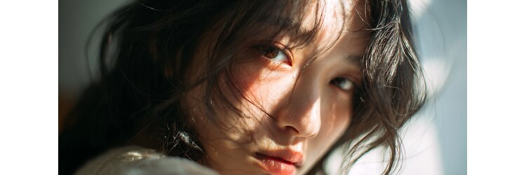 シア(sia)のサロンヘッダー