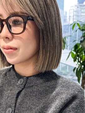 ノラ ウメダ(NORA UMEDA) 地毛ハイライトボブインナーハイライト海外カラー