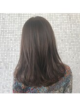 こだわりのグレイカラー剤『エンリッチ』で、大人女性の肌を美しく見せ、つややかで潤いのある髪へ♪