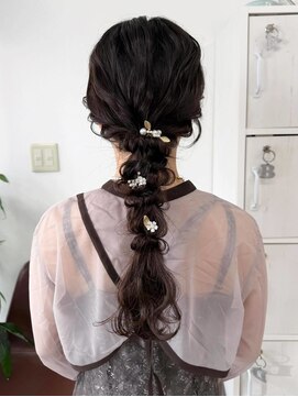 ルーナ(Luna) 長さをいかした◎ふわふわ編みおろし