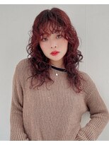 ホロ(hollo)&nbsp;レイヤーパーマ ロングパーマ 暖色パーマ ピンクブラウン