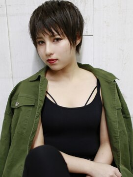 バース(BIRTH) 天神【BIRTH】斜めバング×黒髪ベリーショート3