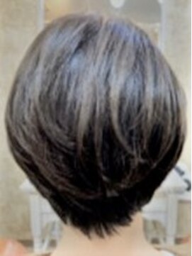 ステラ(Stella) ショートボブ