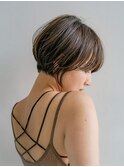 首が綺麗に見えるオトナショート　3