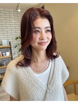 シフト(SHEEFT)&nbsp;上品韓国風巻き◎大人ミディアム×赤みブラウンハイレイヤー