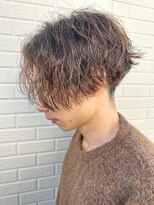 ヒュイル バイ ニアウ(Hwyl by Niau) メンズセンターパートスパイラルパーマニュアンスパーママッシュ