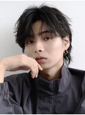 センターパート毛流れニュアンスパーマコンマヘアガイルヘア黒髪