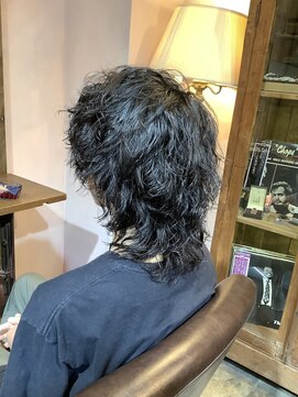 美容室 フィックス 【メンズ】マッシュウルフのツイスパ