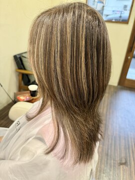 ヘアーズ トラスト(hair's TRUST) ハイライトベージュ　ロングレイヤーカット