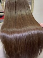 ヘレナトウキョウ(Helena Tokyo)&nbsp;艶が欲しい方へ！オーダーメイドで作るケア髪質改善ストレート