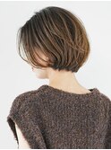 切りっぱなしショート・ボブ/絶壁解消/前髪なし/40代/30代/丸顔