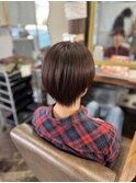 乾かすだけでまとまる丸みショ－トヘア