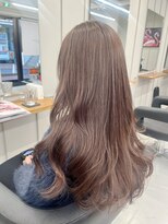 バルベストーキョーサウス(BARBES TOKYO SOUTH)&nbsp;ペールオリーブベージュで大人可愛いロングヘア【RISA】